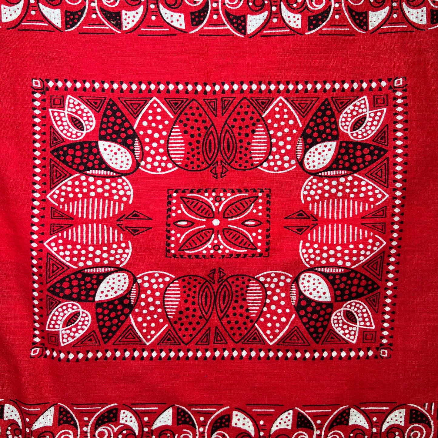 Fast Color Red Bandana