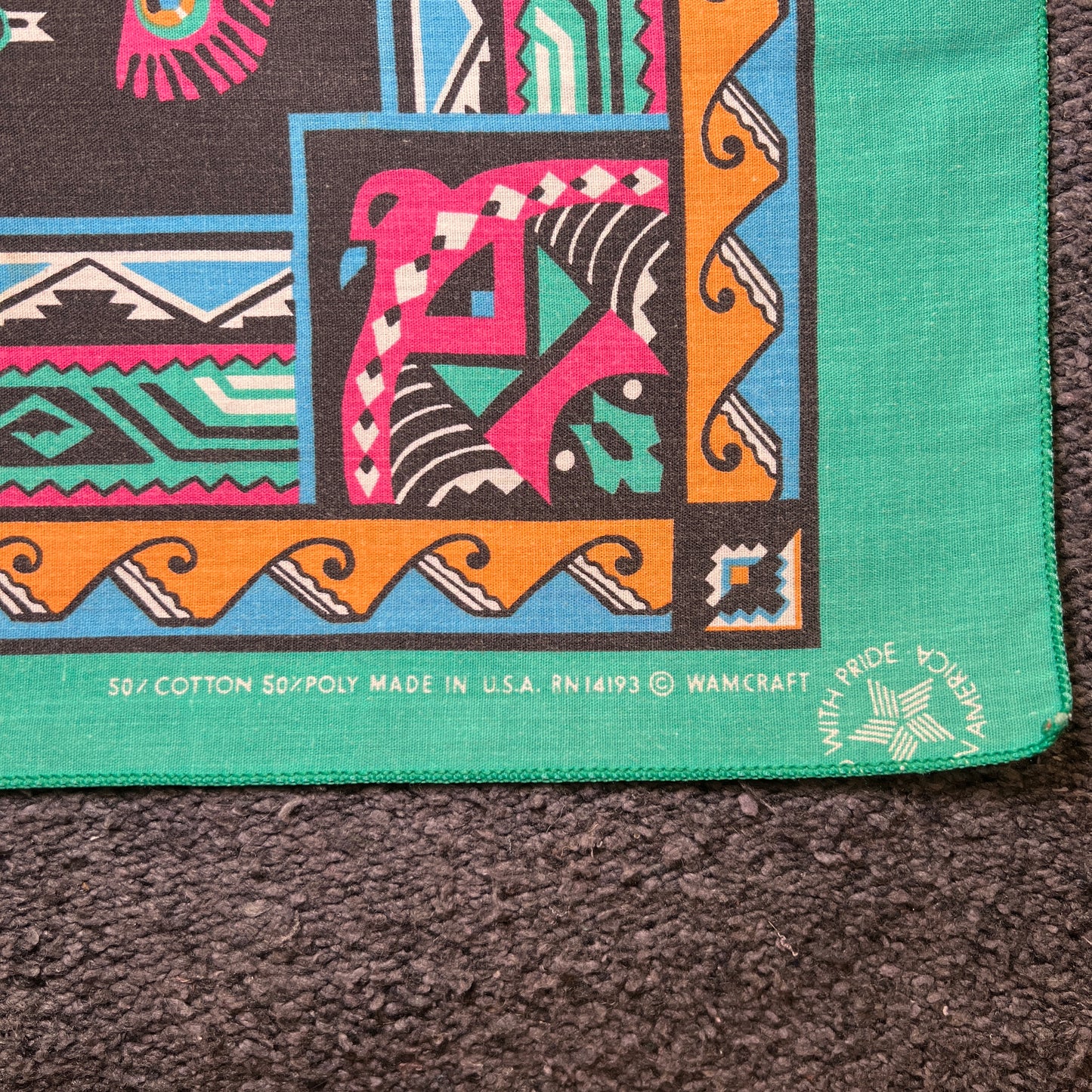 Wamcraft Native American bandana with Geometric Graphic Print