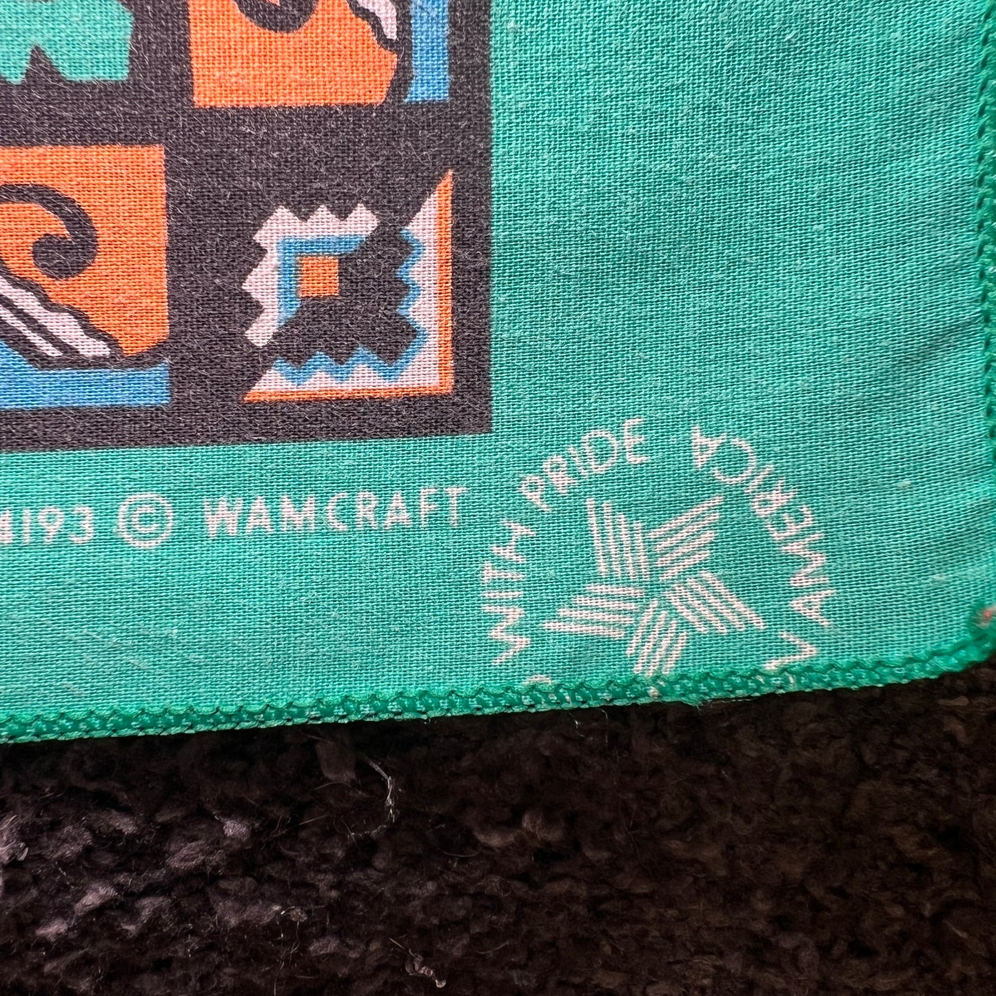 Wamcraft Native American bandana with Geometric Graphic Print