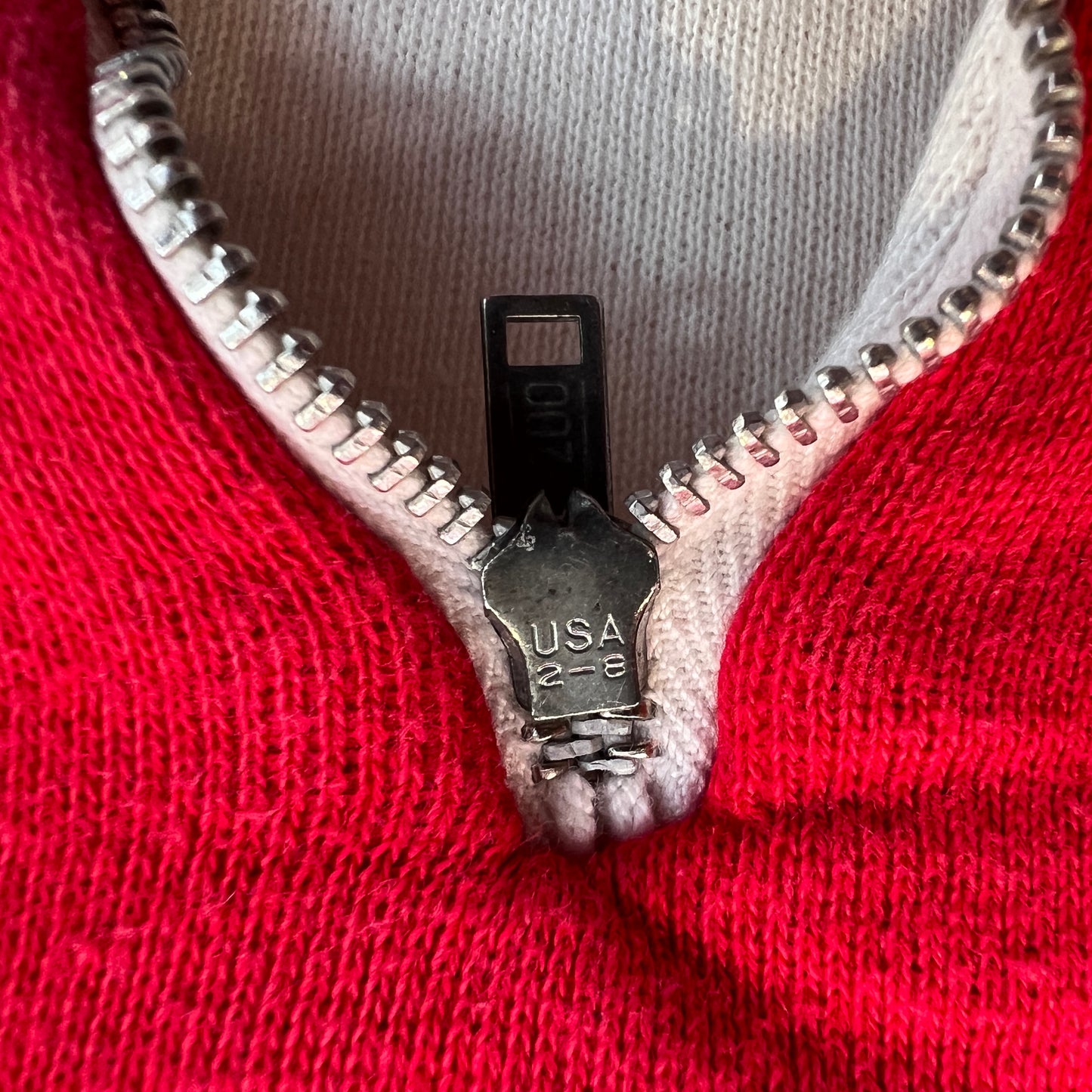 1950s ~ 1960s Healthknit Red and White Color Two Tone Hoodie Sweatshirt
