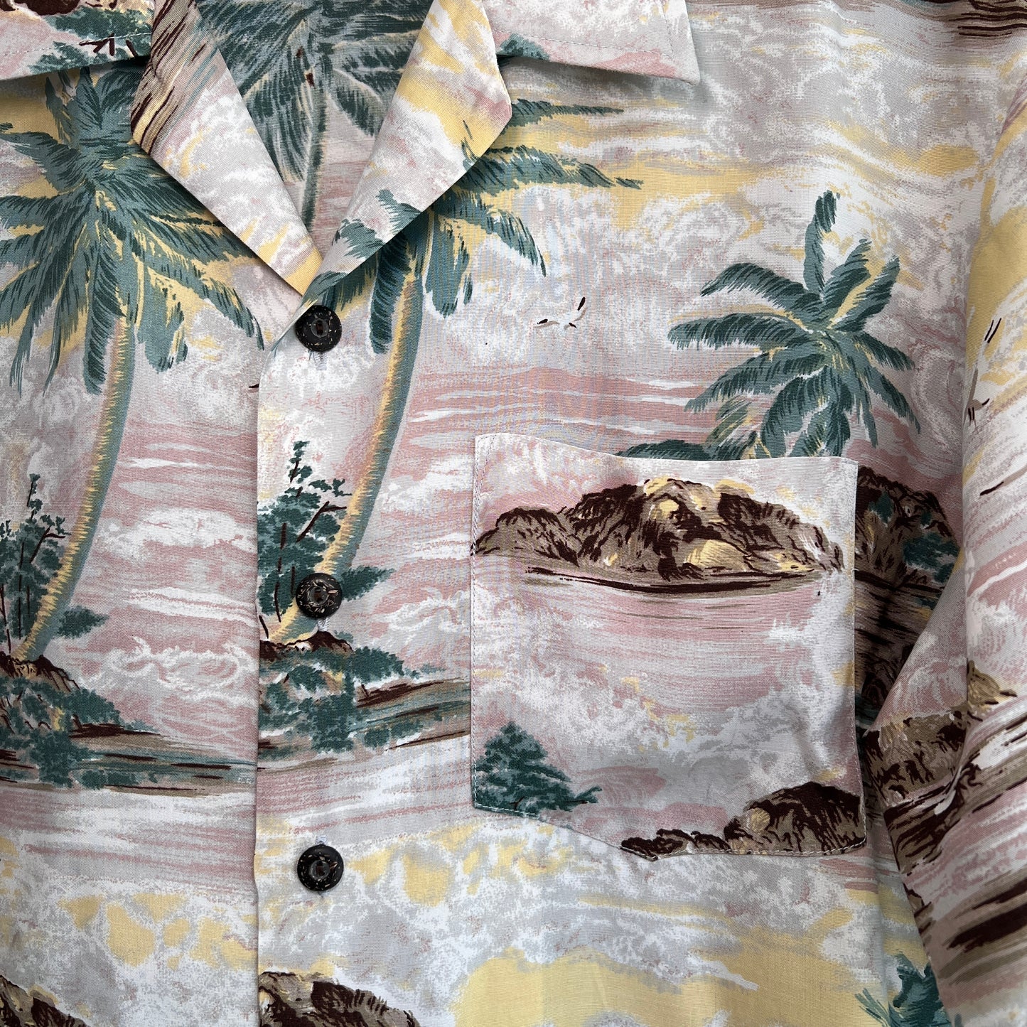1970s Kennington Hawaiian Shirts with Tropical Print