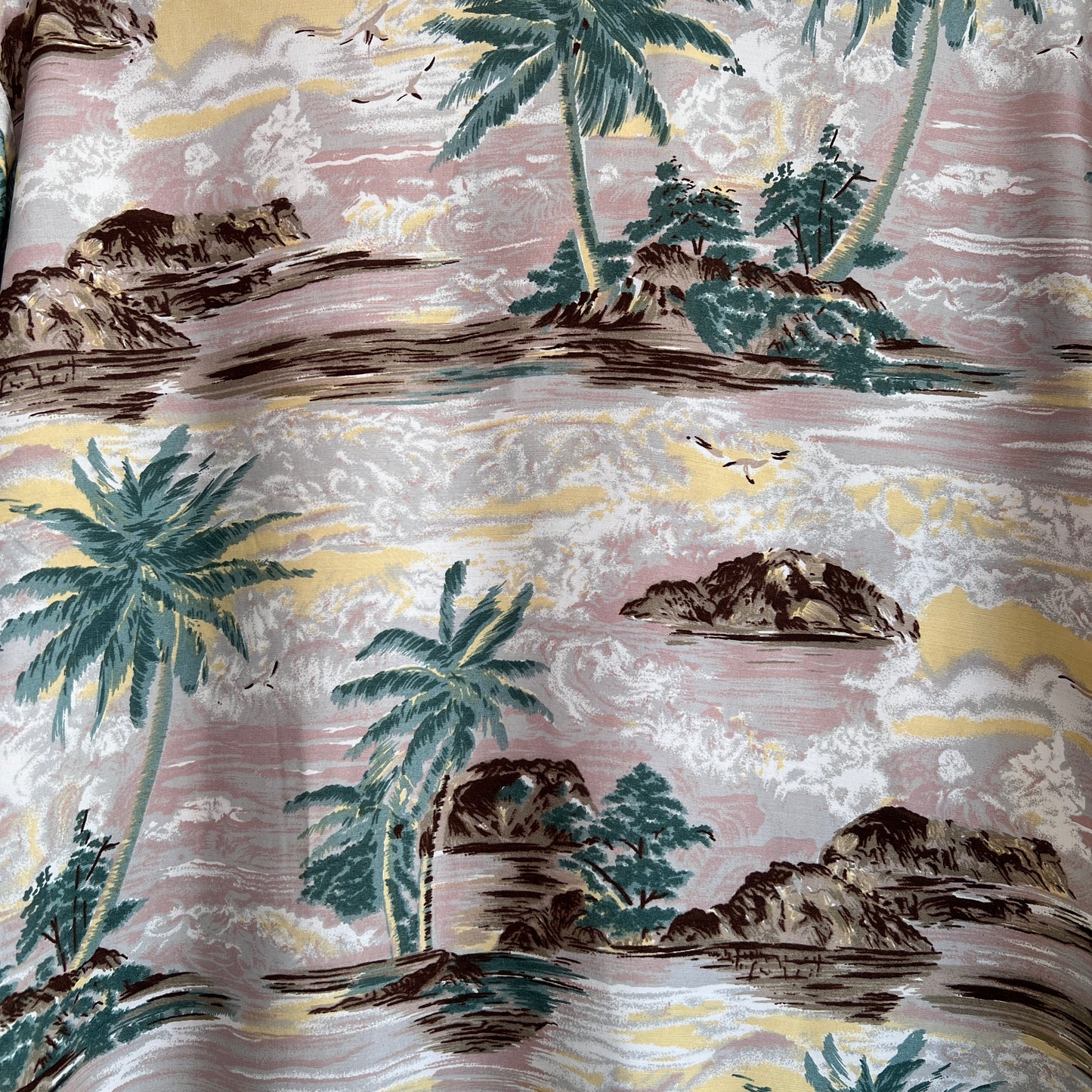 1970s Kennington Hawaiian Shirts with Tropical Print