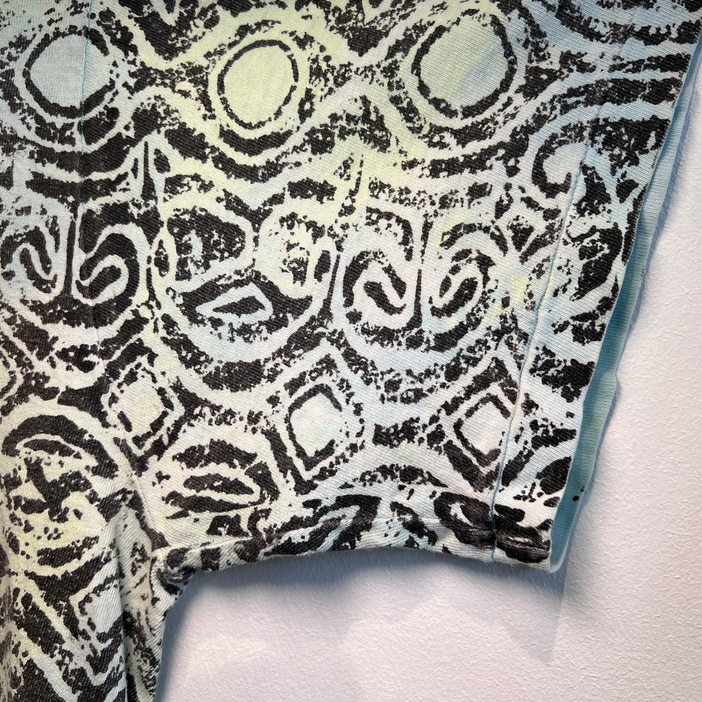 1990s Off Shore T-Shirts with Abstract Geometric and Flock Print Logo