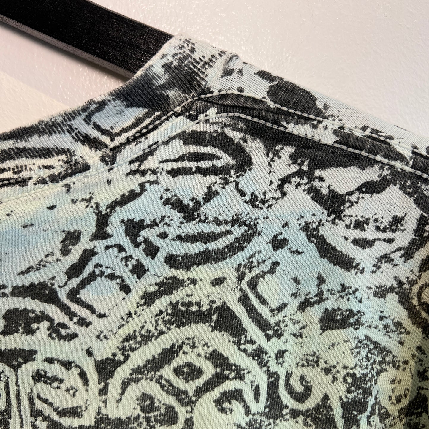1990s Off Shore T-Shirts with Abstract Geometric and Flock Print Logo