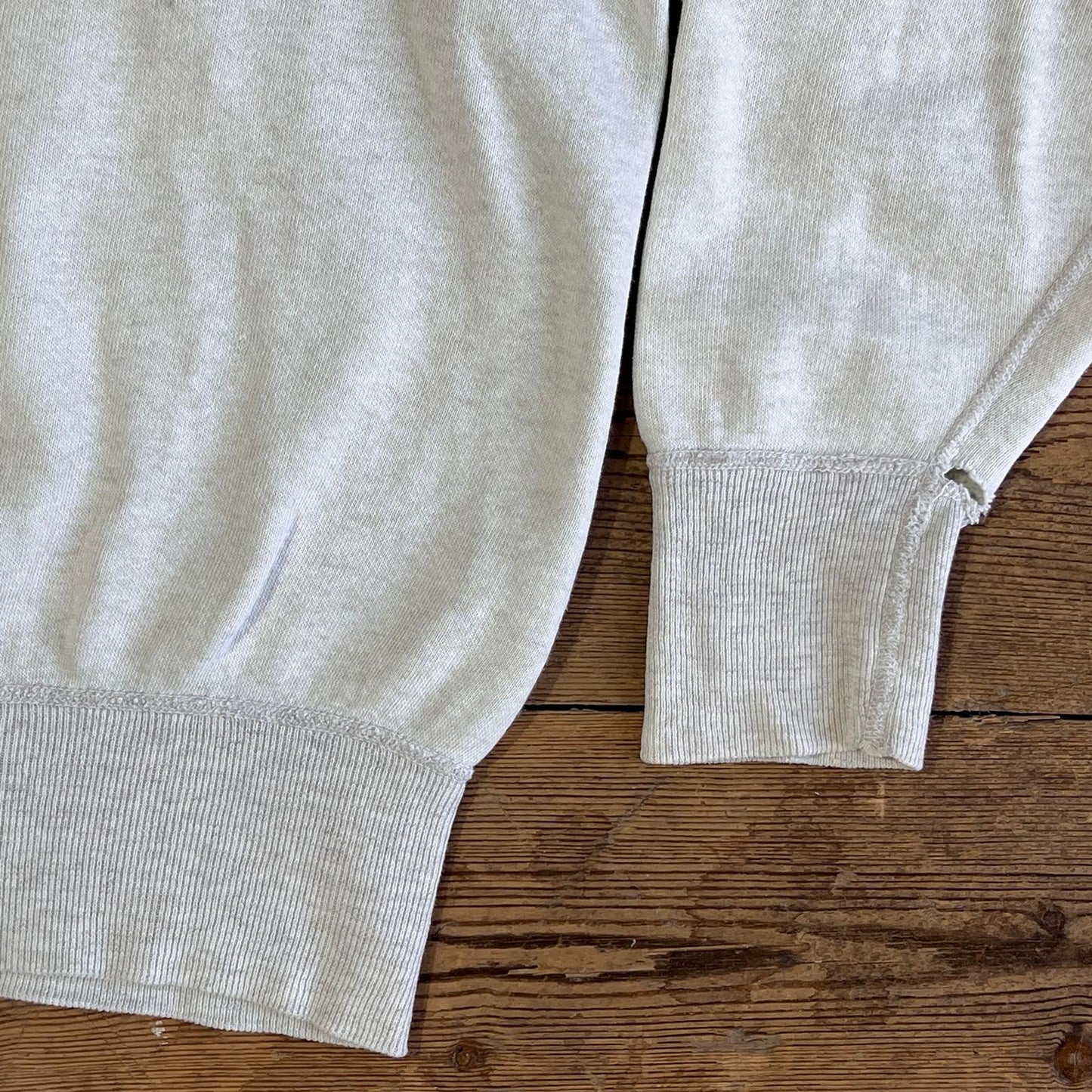 1950s Single V Heather Light Grey Sweatshirt with Hampton Beach N.H. Print