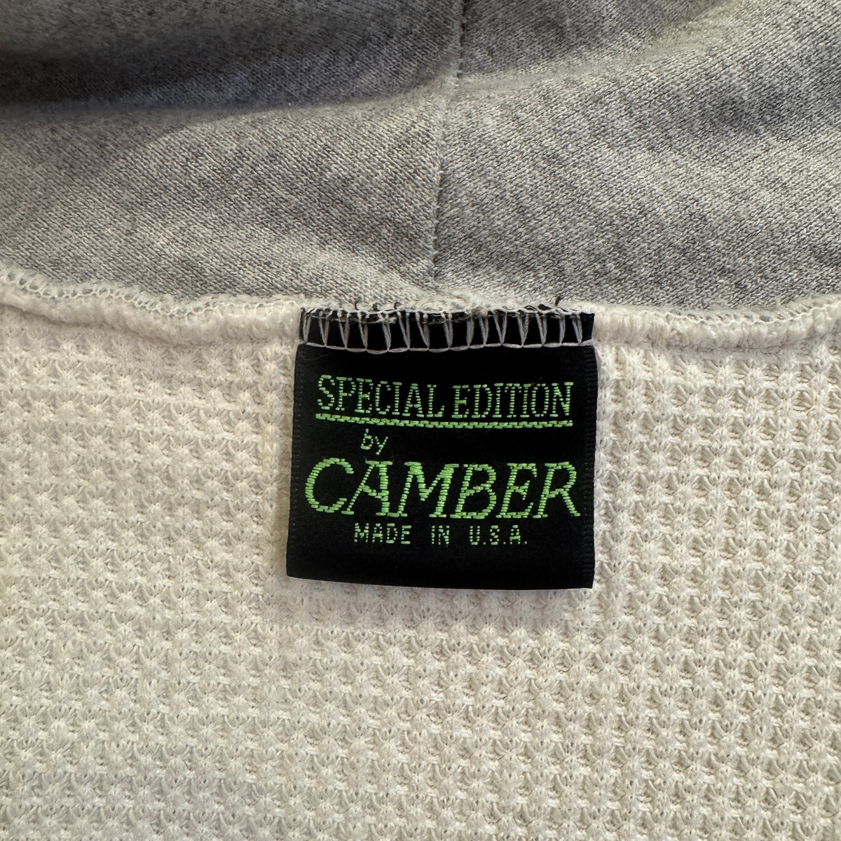1990s Camber Medium Heather Grey Waffle Thermal Lined Hoodie Super Boxy Sweatshirt