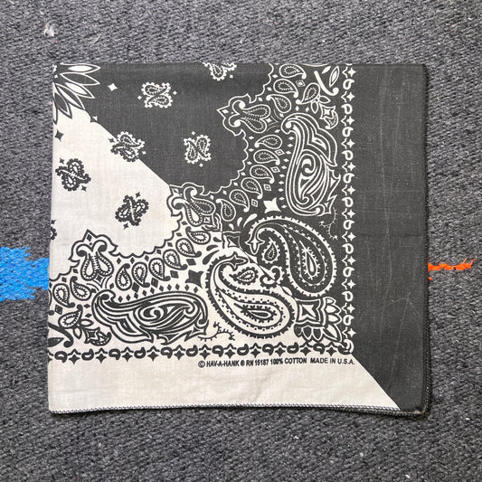 HAV-A-HANK Black and White Color 2 Tone Bandana