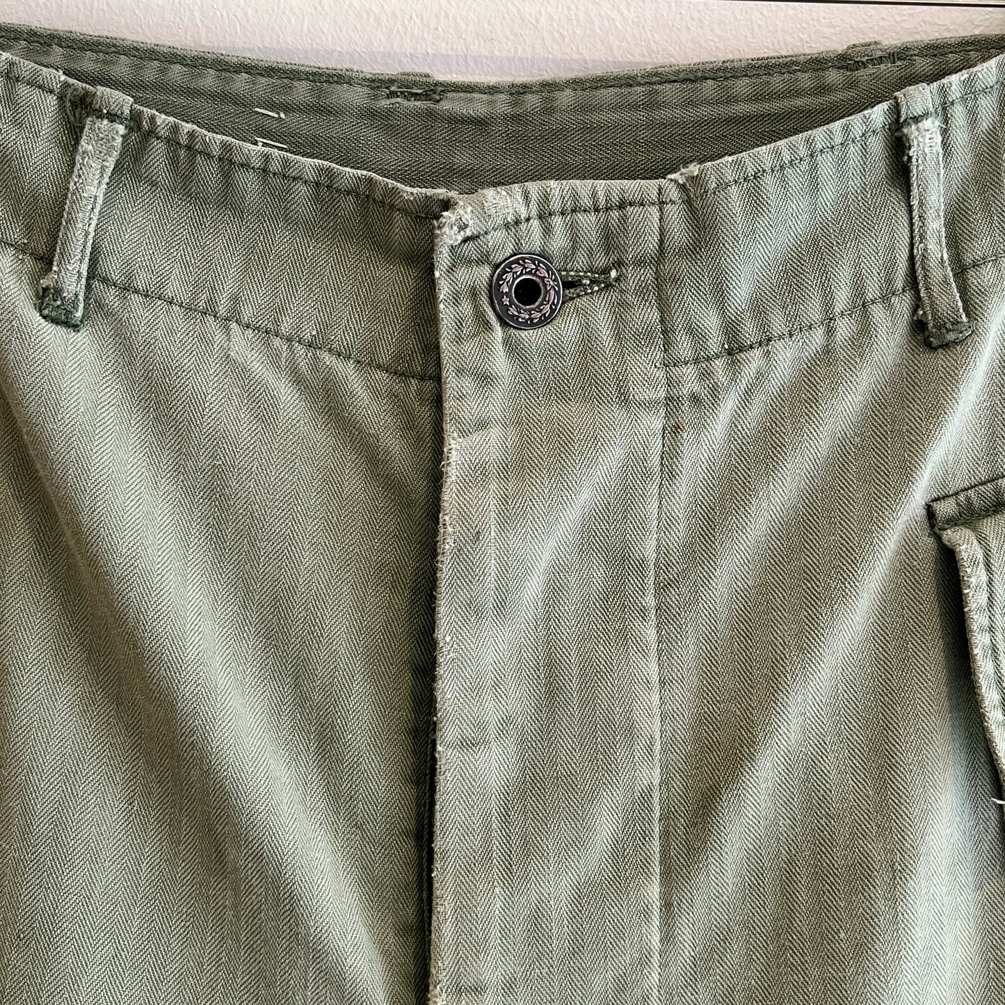 1940s WWII-era U.S. Military HBT Utility Trousers W33", L27"