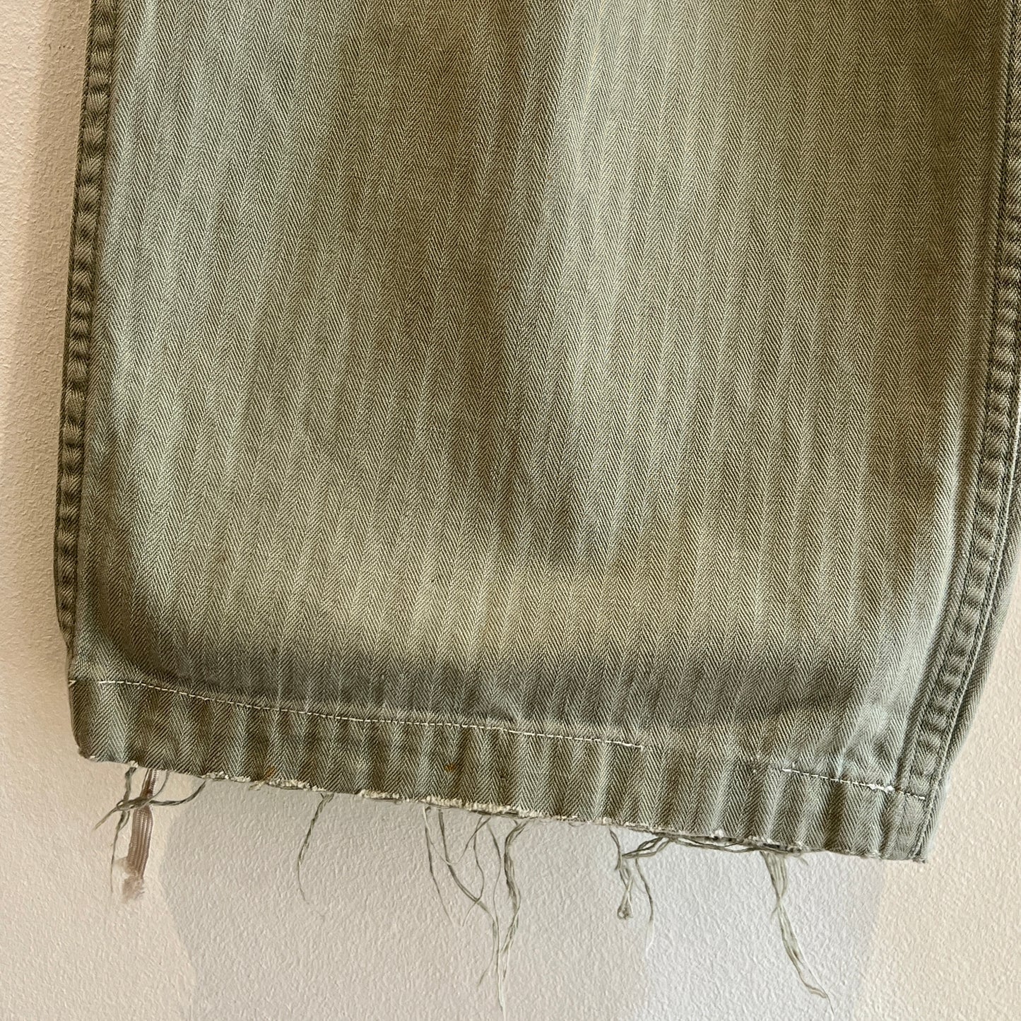 1940s WWII-era U.S. Military HBT Utility Trousers W33", L27"