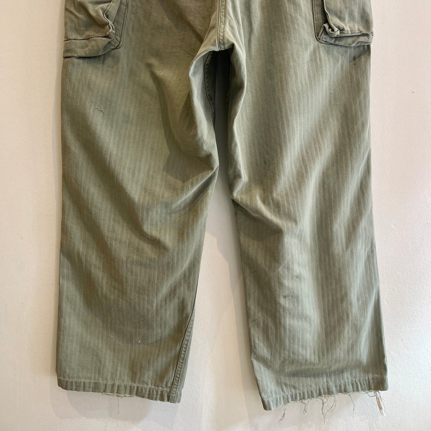 1940s WWII-era U.S. Military HBT Utility Trousers W33", L27"