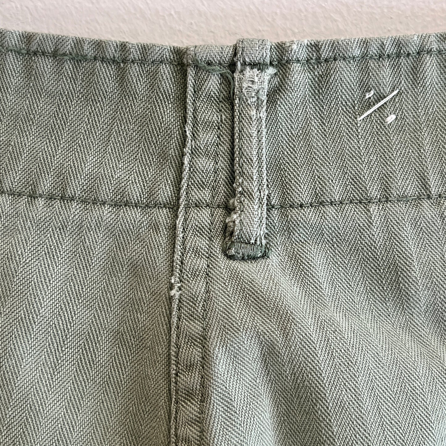 1940s WWII-era U.S. Military HBT Utility Trousers W33", L27"