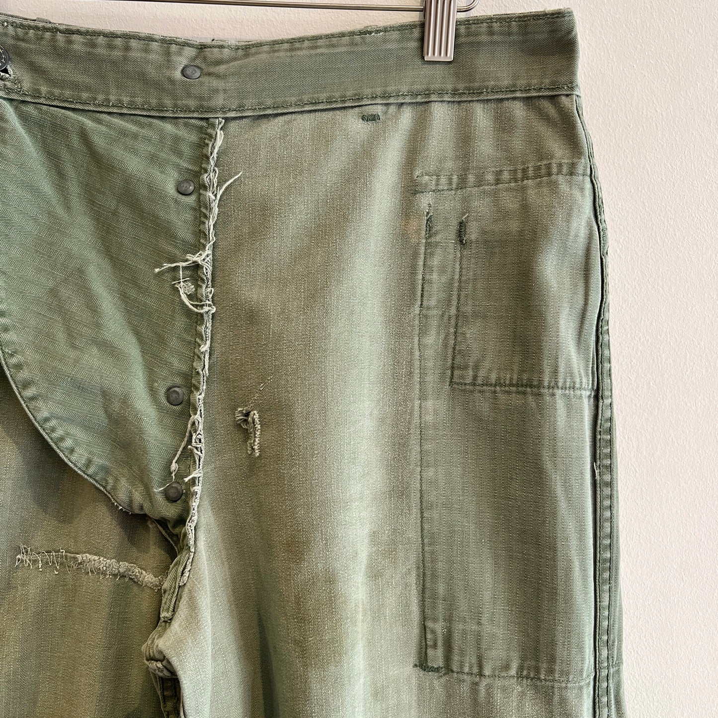 1940s WWII-era U.S. Military HBT Utility Trousers W33", L27"