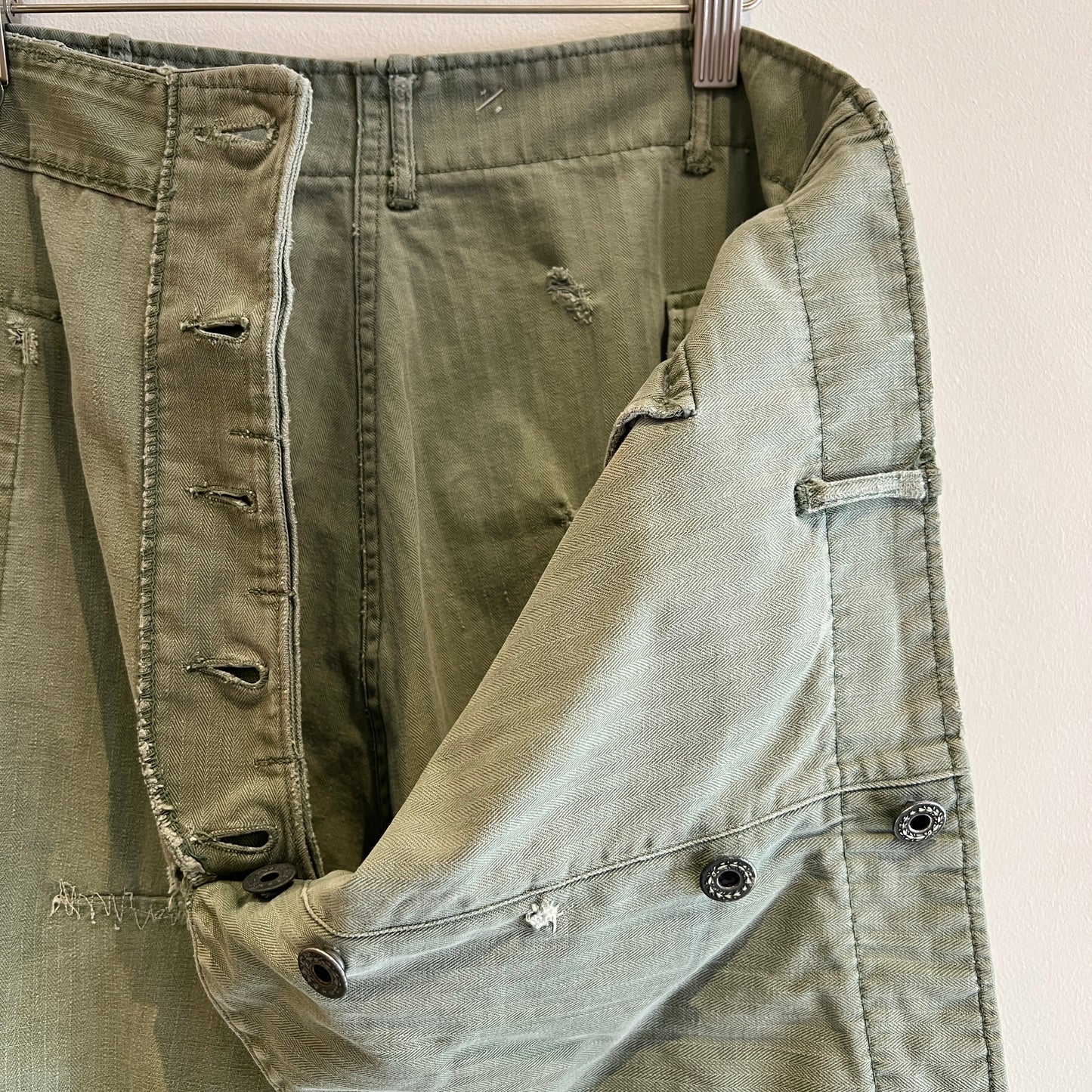 1940s WWII-era U.S. Military HBT Utility Trousers W33", L27"