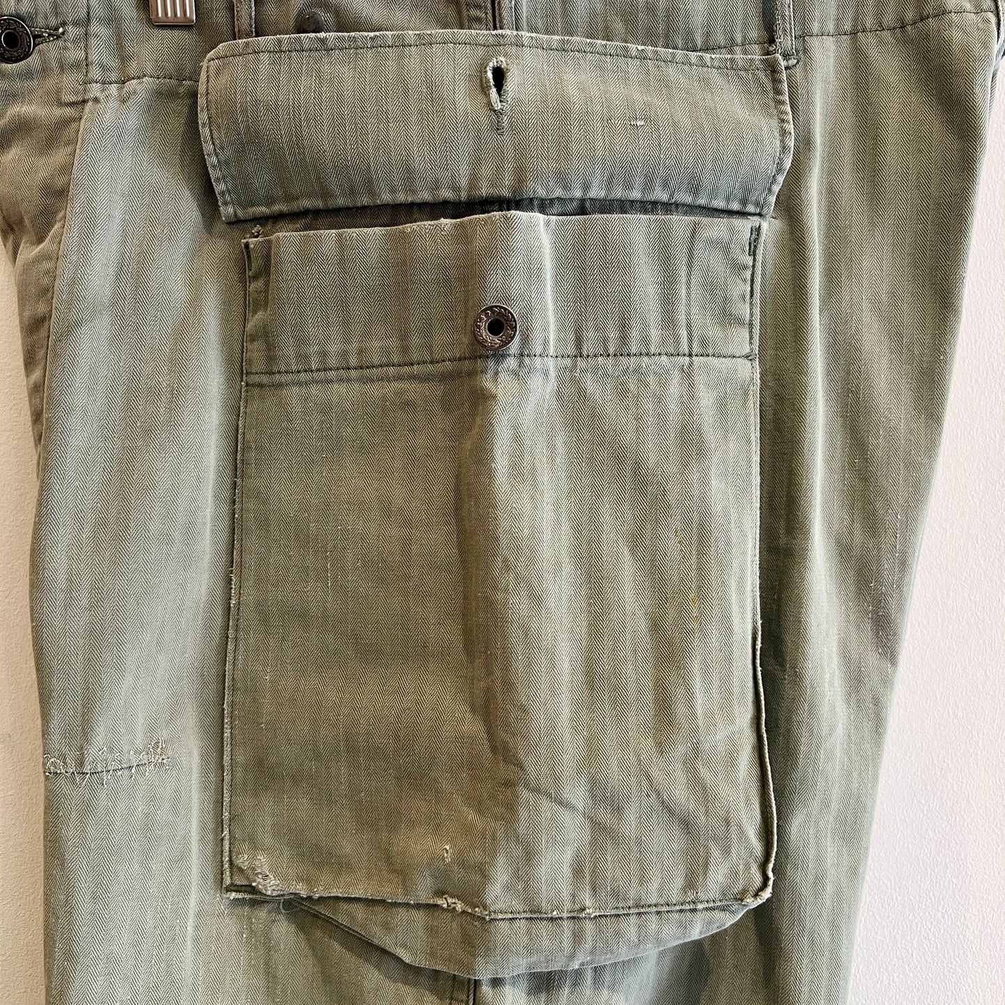 1940s WWII-era U.S. Military HBT Utility Trousers W33", L27"
