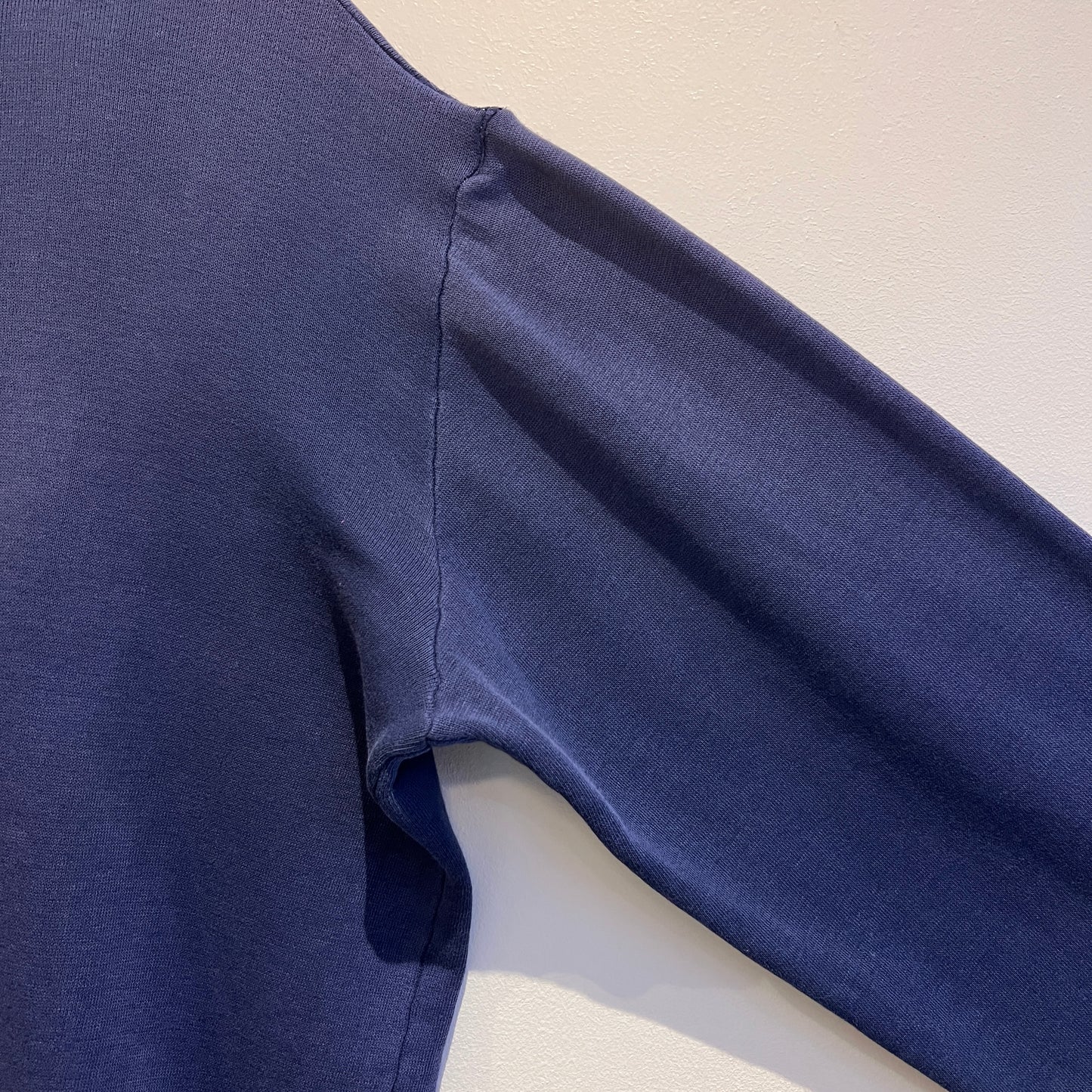 1940s 2 Tone Faded Navy Blue Double V Cotton Crewneck Sweatshirt