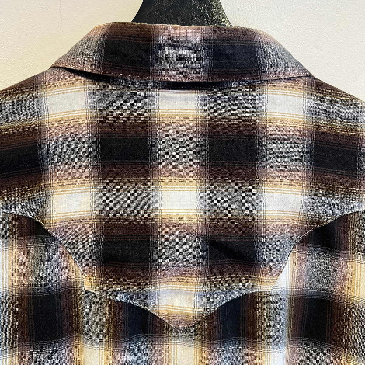 2000s Rockmount Ranch Wear Brown and Rust Shadow Plaid Western Shirt