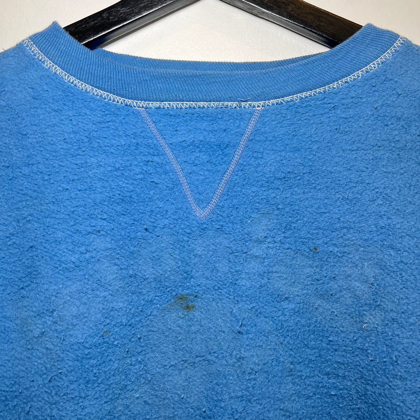 1950s Single V Blue Sweatshirt with Colonial Coeds Print