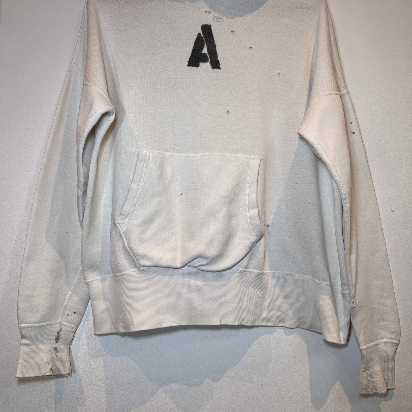 1950s Boxy White Hoodie Sweatshirt with A Stencil