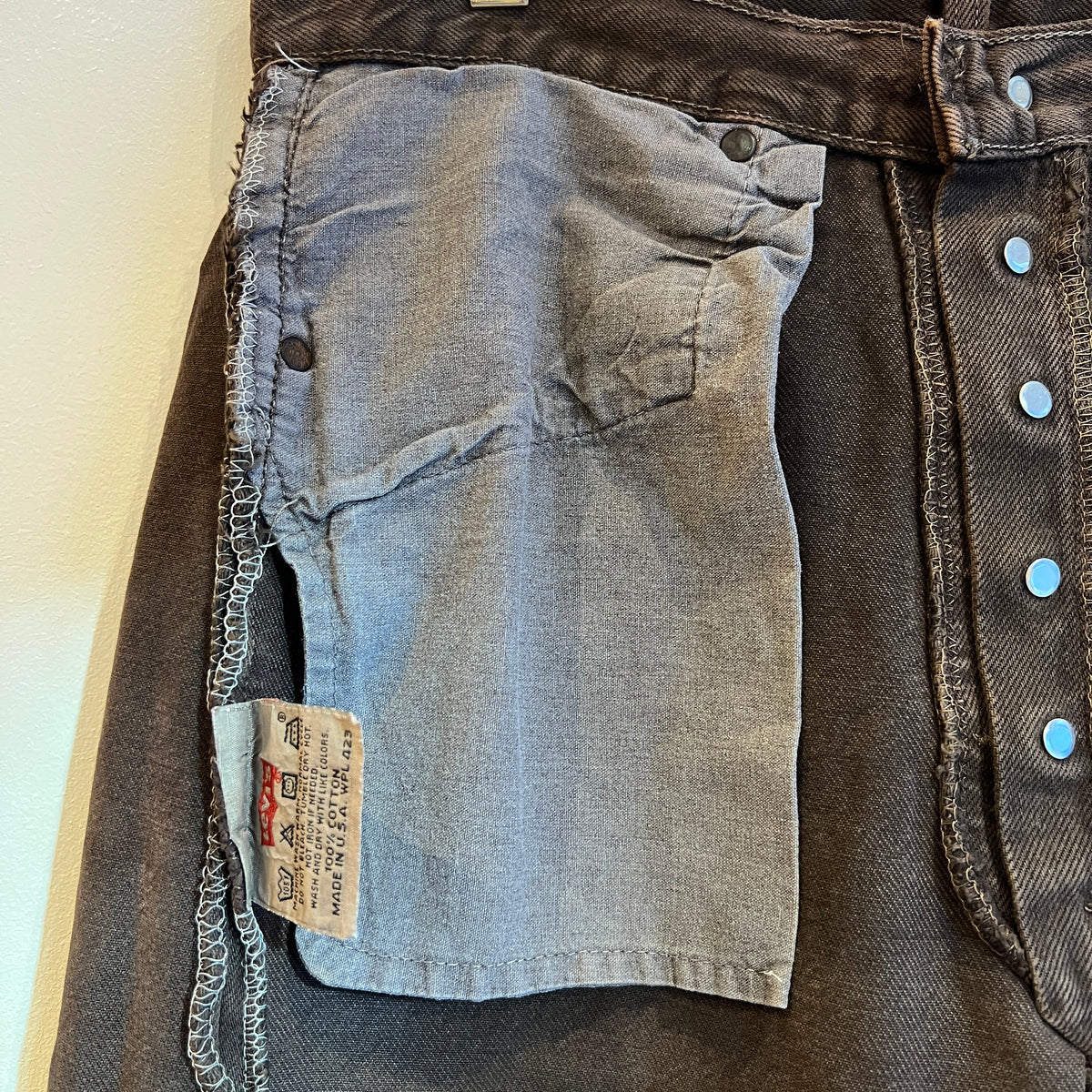 1995s Levi's 501 Faded Brown Denim Pant W33", L25"