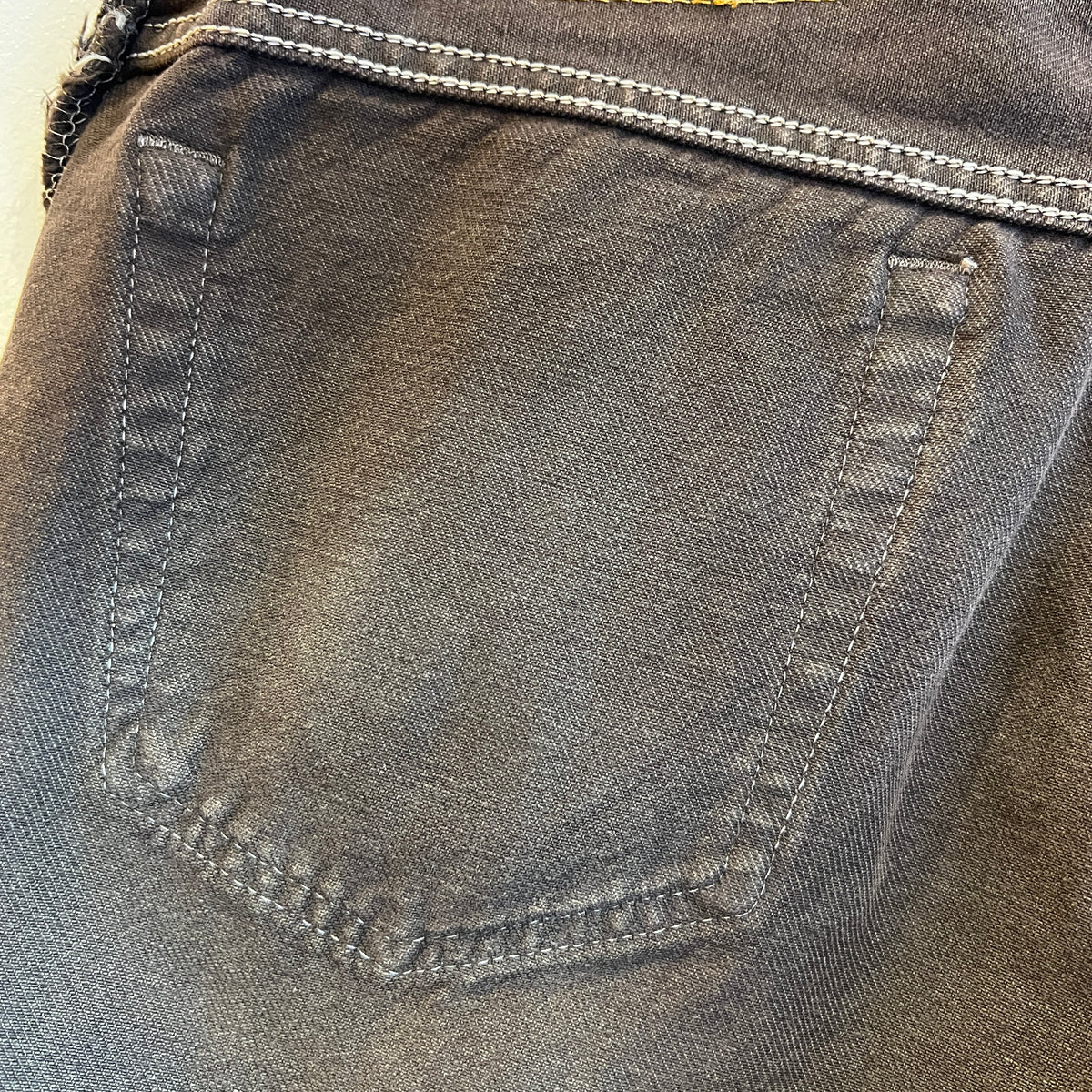 1995s Levi's 501 Faded Brown Denim Pant W33", L25"